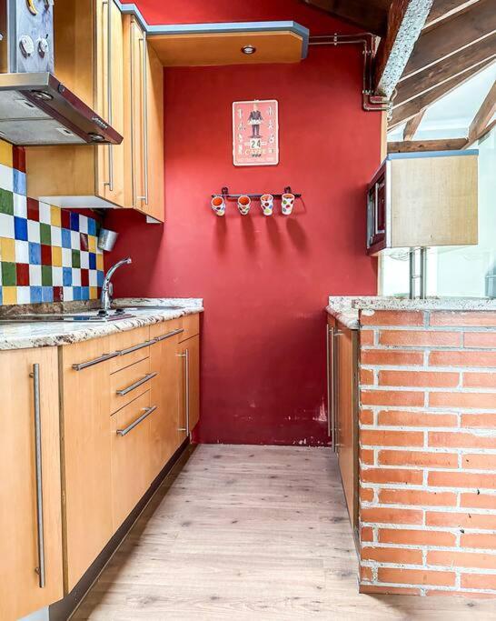 Apartamento Acogedor Loft Con Vistas A La Ciudad Santander Exterior foto