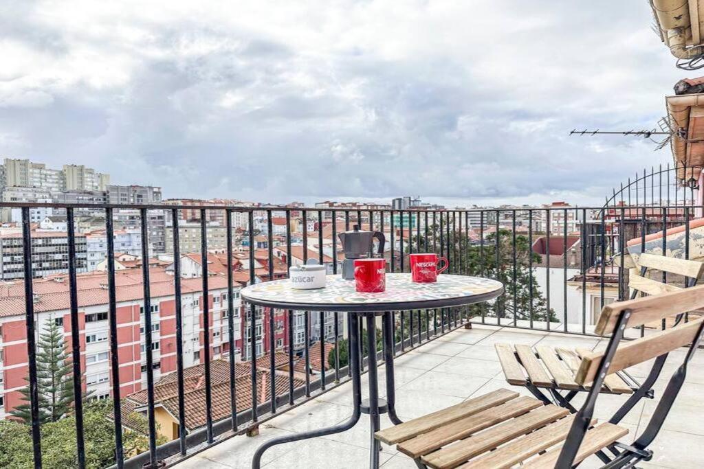 Apartamento Acogedor Loft Con Vistas A La Ciudad Santander Exterior foto